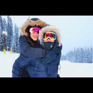 Meet your Posher, Christian